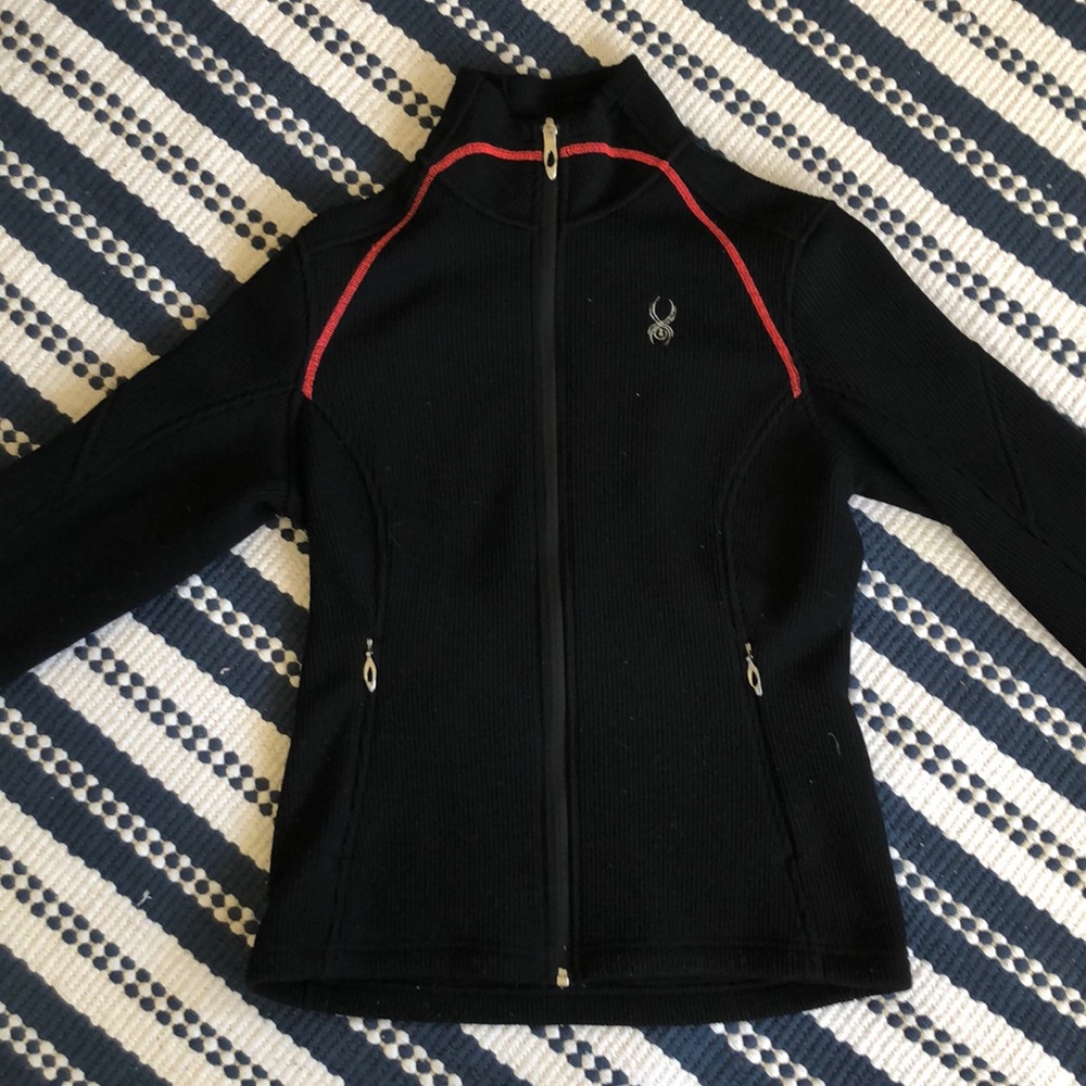 Women’s Spyder jacket. Tight fit